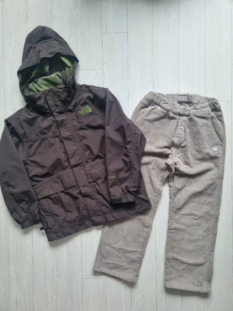 男の子服 THE NORTH FACE(ザノースフェイス) ウインドブレイク+ブルードッグ コーデュロイ ( 130 )