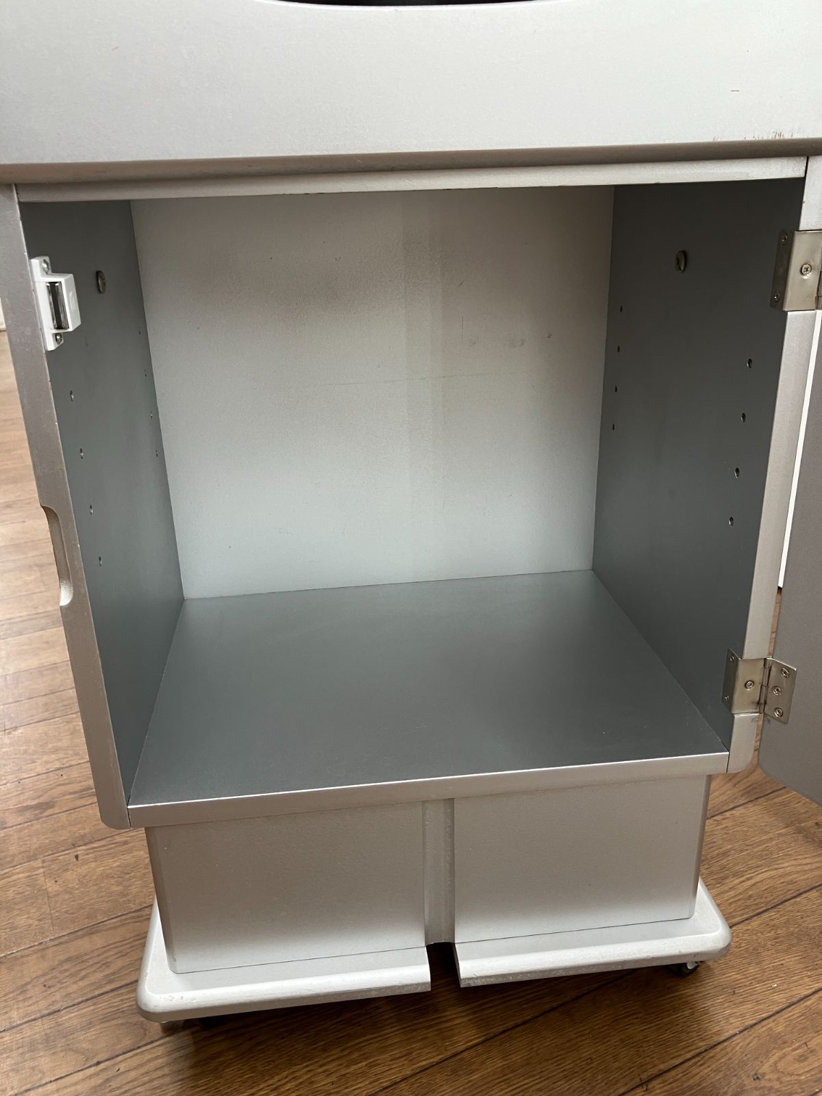 み 木製収納ロボ