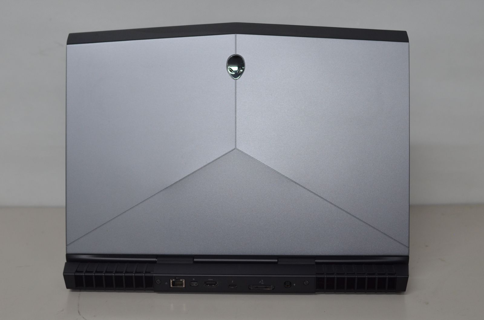 ジャンク品 DELL Alienware 15 R4 ゲーミングPC Windows10 core i7