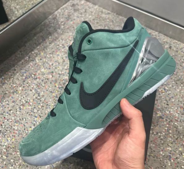 Nike Zoom Kobe 4 PROTRO 