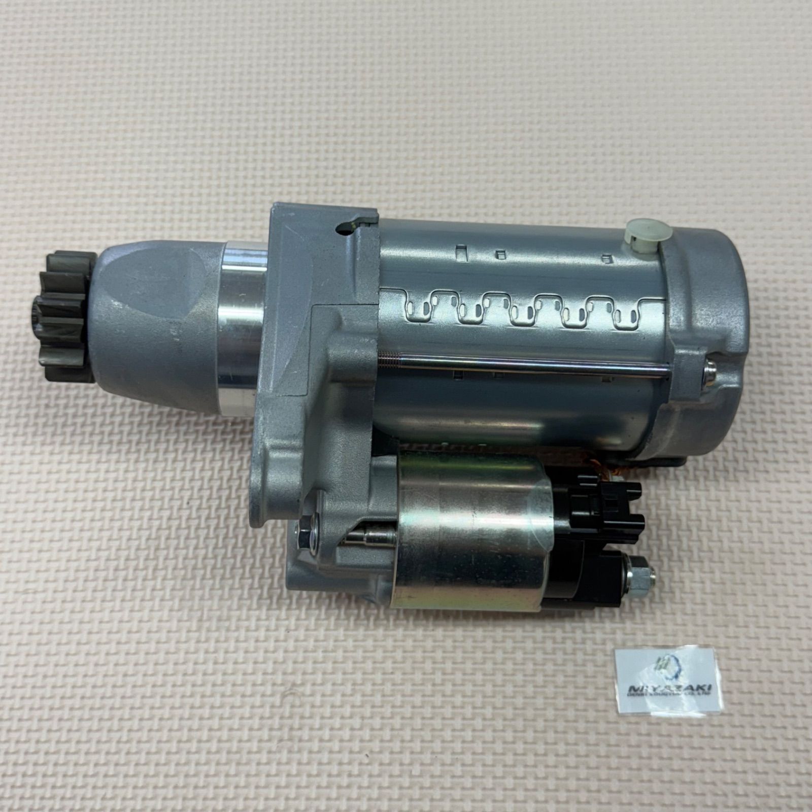 DENSO デンソー スターター セルモーター メーカーリビルト品 トヨタ アベンシス 428000-6870 コア返却不要