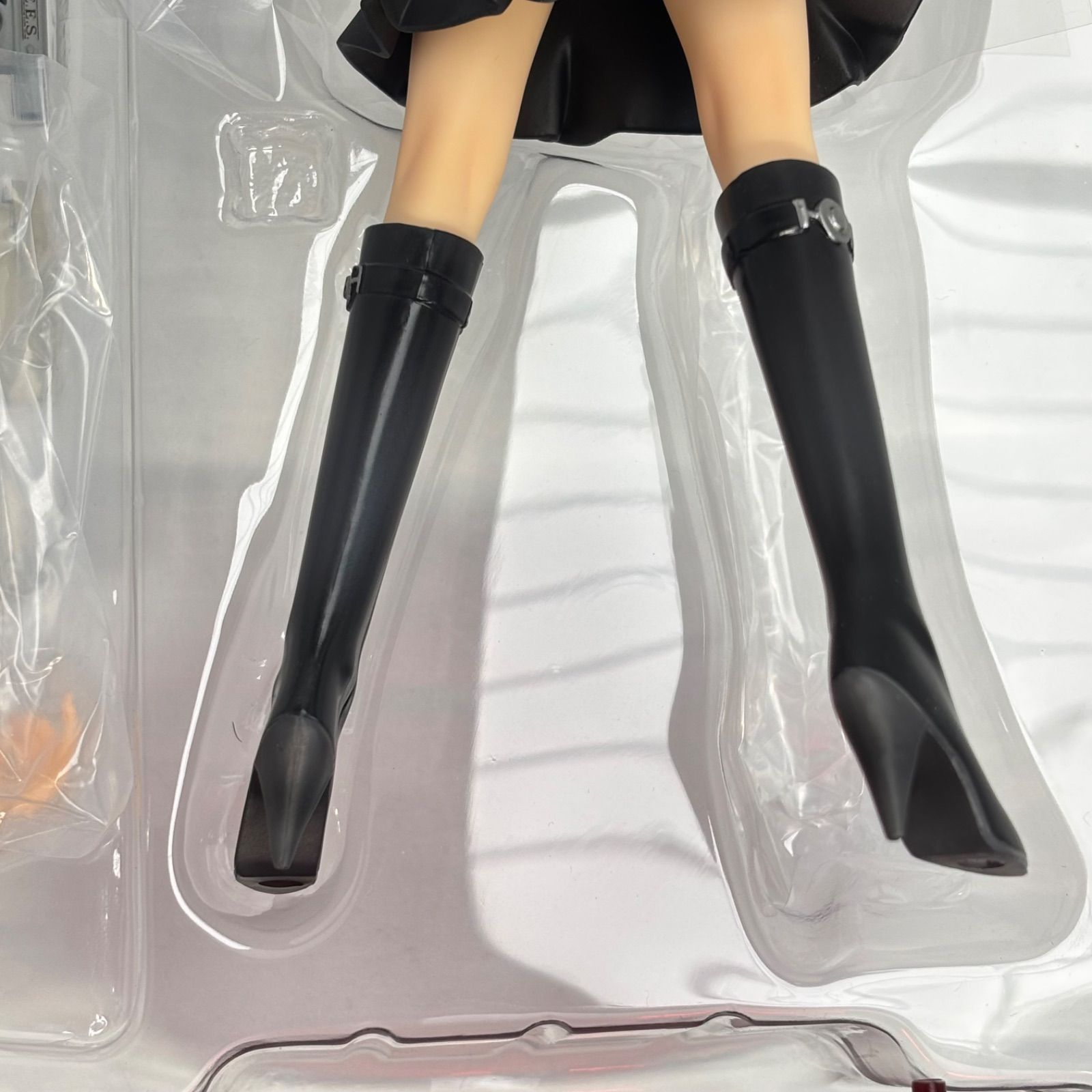 ALTER ペルソナ３ フェス 桐条美鶴 1/8スケール 完成品フィギュア Amazon.co.jp: ペルソナ3 フェス 桐条 美鶴 (1/8スケールPVC塗装