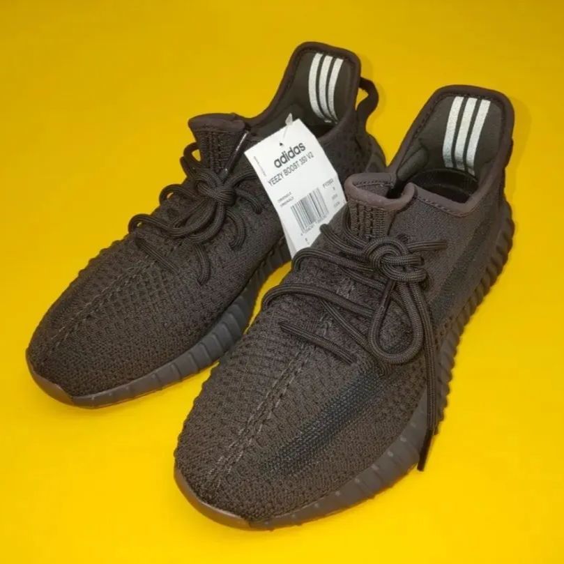 【美品•最終値下げ】adidas YEEZY BOOST 350 V2