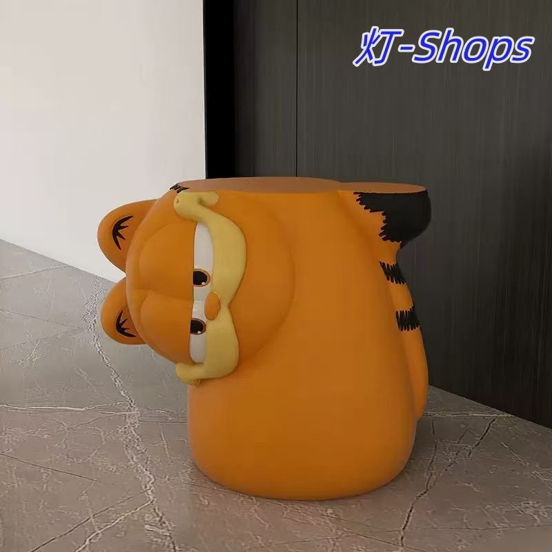 33cm