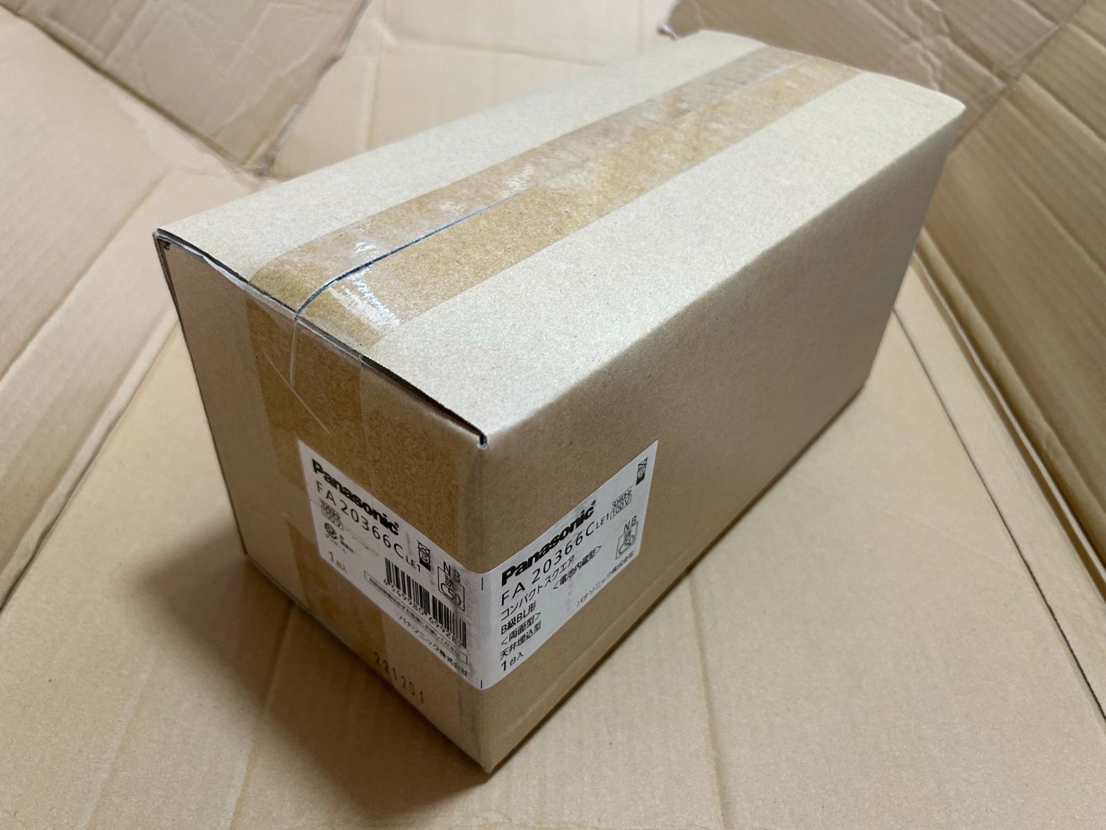 FA20366CLE1（FA20366C LE1）LED誘導灯 器具本体（表示板別売）両面型・長時間定格型 天井埋込型 B級・BL形（20B形）パナソニック パナソニック(Panasonic) LED誘導灯 FA20366CLE1 天井埋込型 B級・BL形