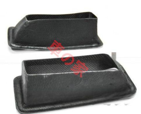 フロントインテーク口