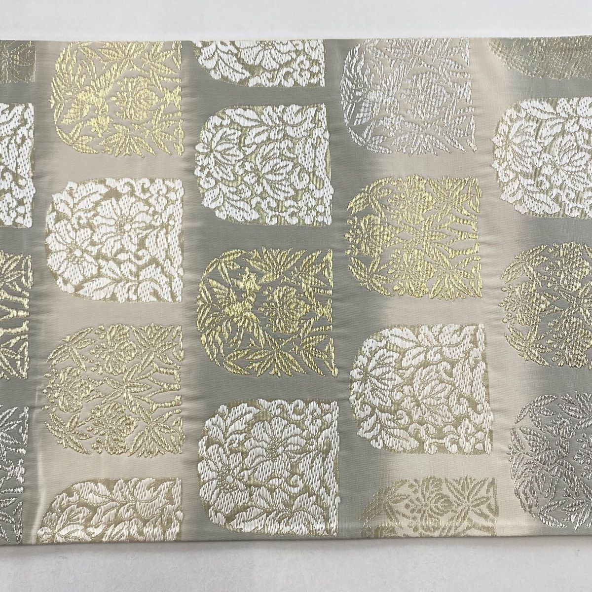 袋帯 美品 秀品 草木染 鈴乃屋 草花 鳥 金銀糸 刺繍 灰緑 六通 正絹