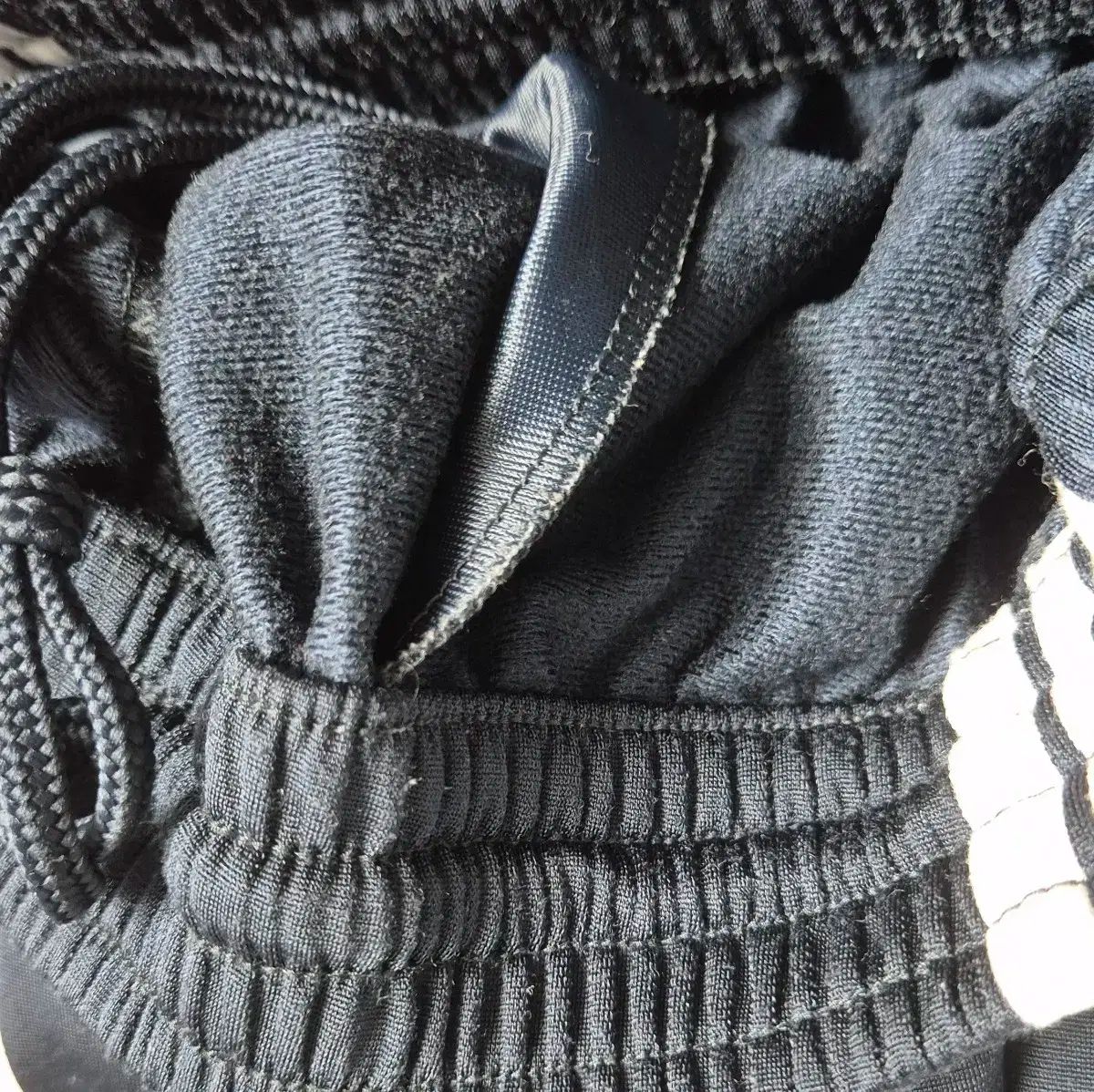 adidas アディダス