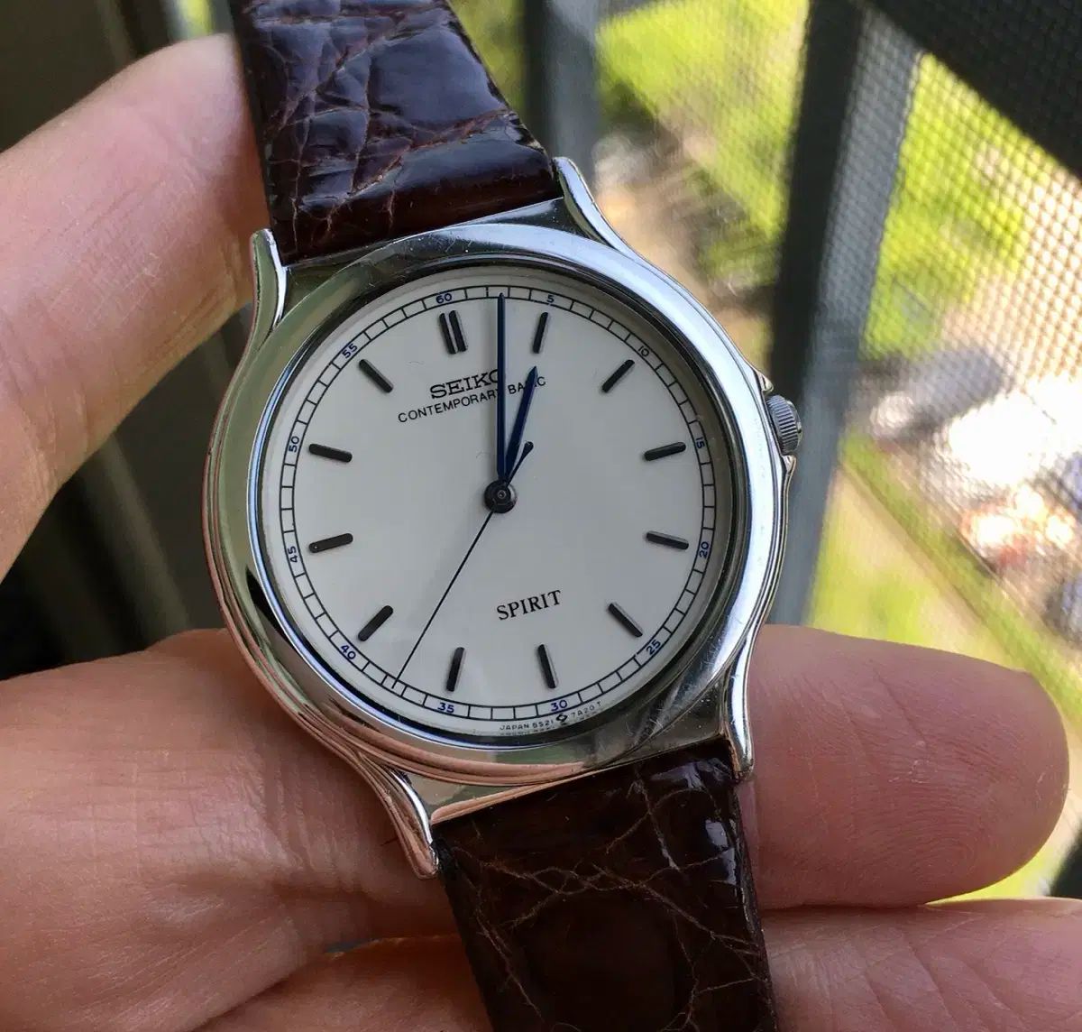 SEIKO セイコー 掃く 5s21 時計 価格