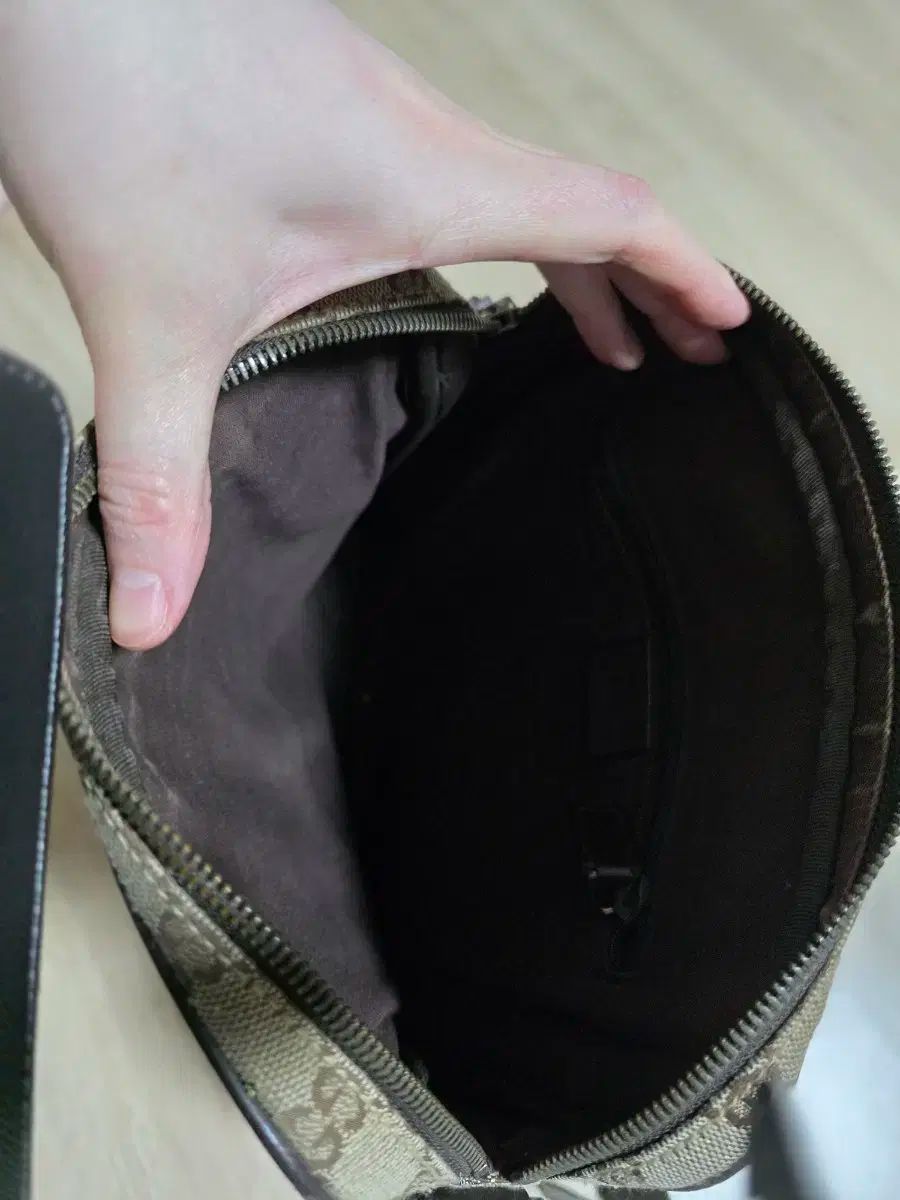 GUCCI グッチ
