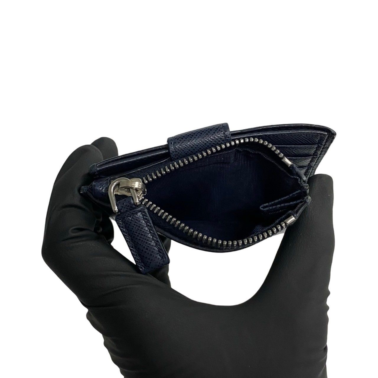 未使用保管品◆PRADA 二つ折り財布 サフィアーノレザー 三角プレート Amazon | [Prada] [プラダ] 財布 二つ折り財布(小銭入れあり