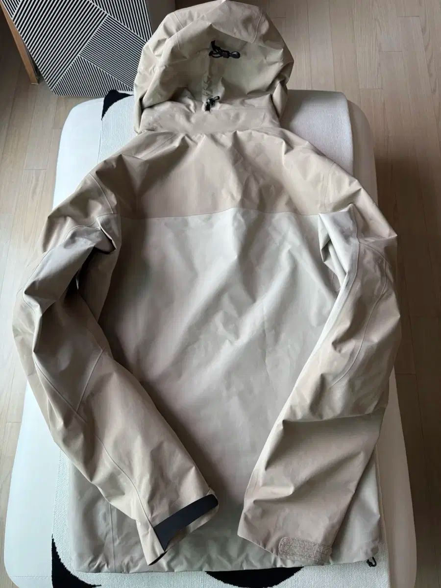 ARC TERYX ベータ AR スモークブラーフ S