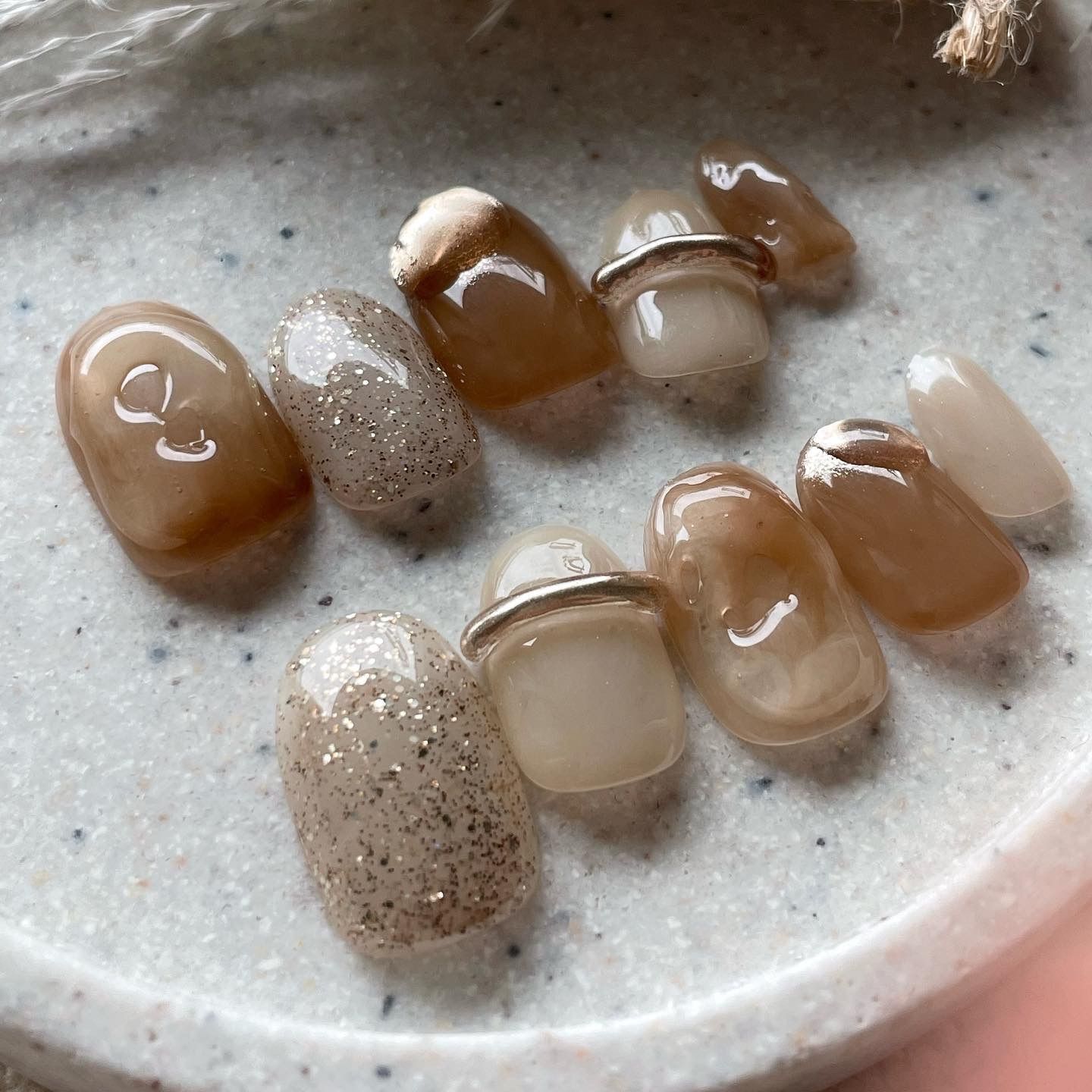 ネイルチップ ニュアンスネイル ブラウンネイル ちゅるんネイル サイズ  