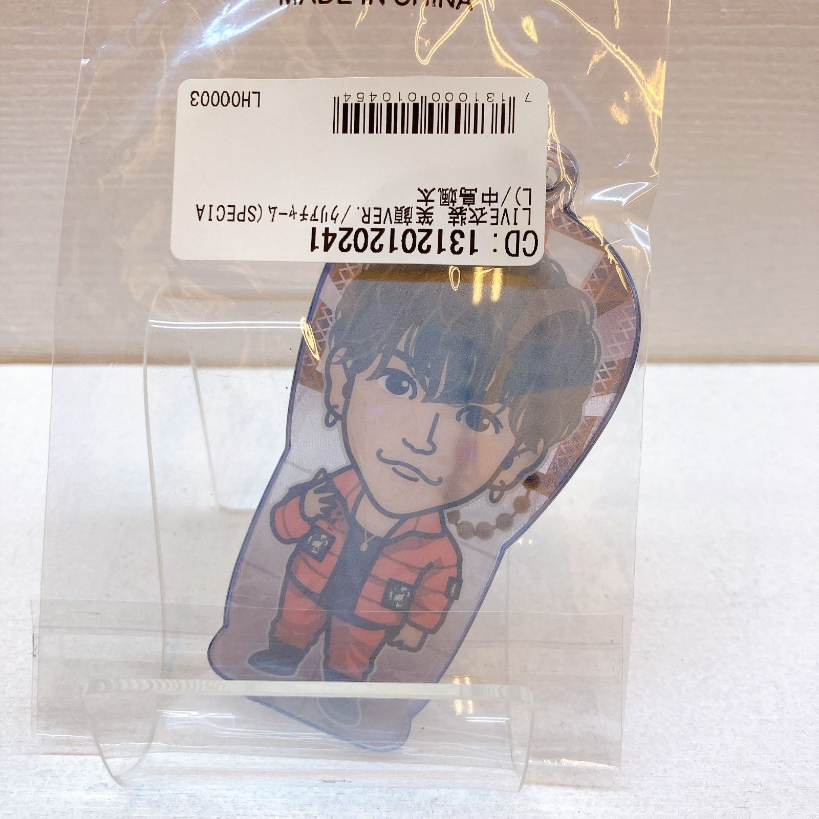 中島颯太 背景あり クリアチャーム FANTASTICS中島颯太、春夏秋冬が