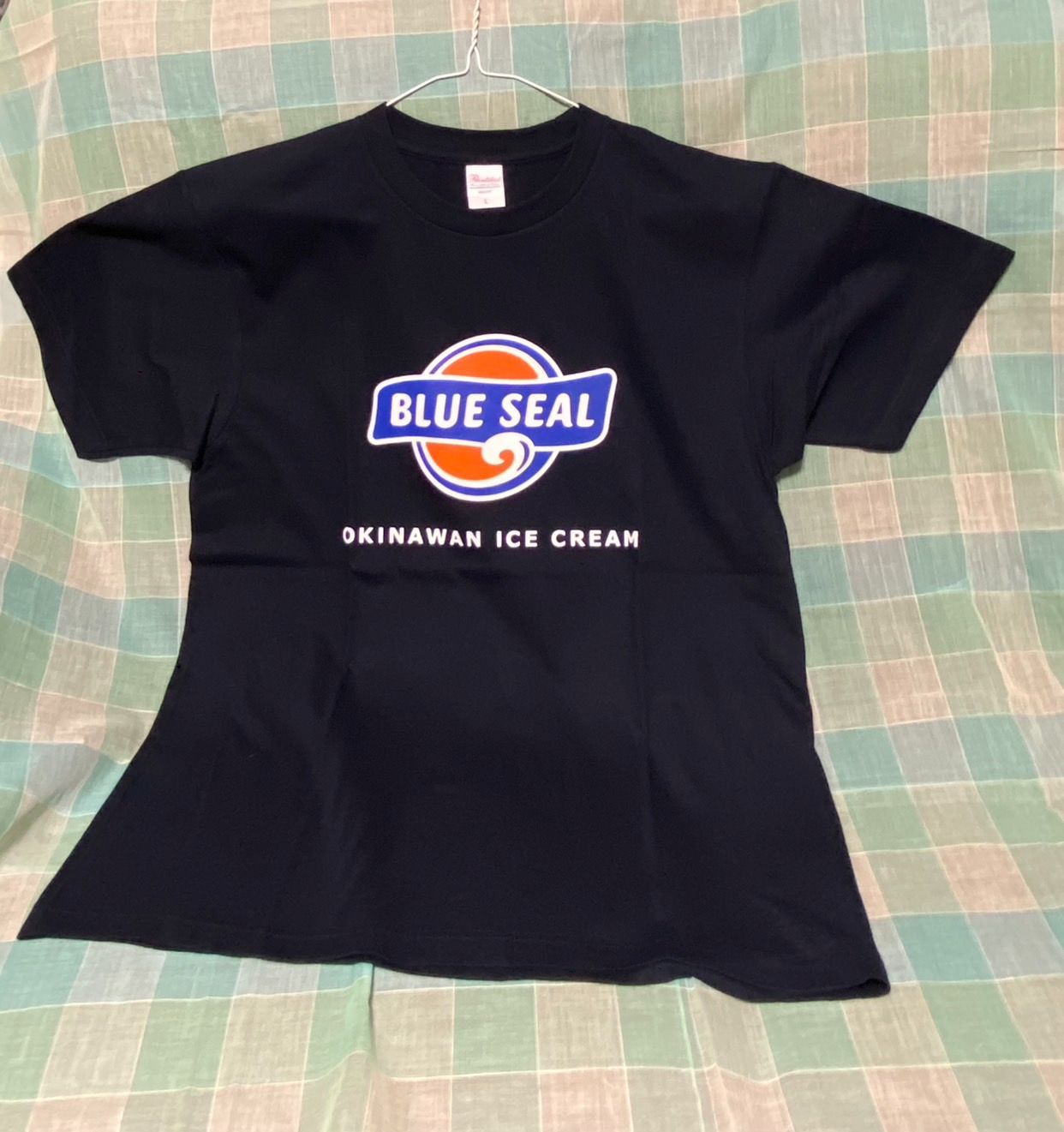 沖縄おみやげ ブルーシール BLUE SEAL Tシャツ半袖 ブラック Lサイズ