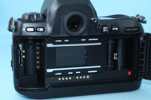 ニコン 一眼レフフィルムカメラ