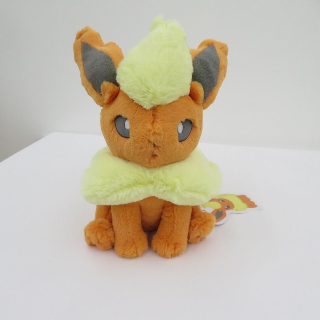 瀬戸店】ふわふわ抱きぬいぐるみ ブースター ポケモンセンター【712