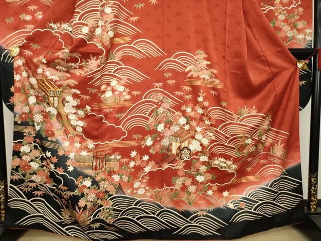 平和屋着物▽豪華振袖 駒刺繍 御所車花文 暈し染め 金彩 やまと