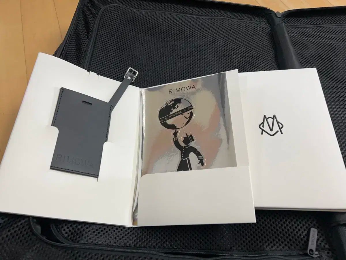RIMOWA
