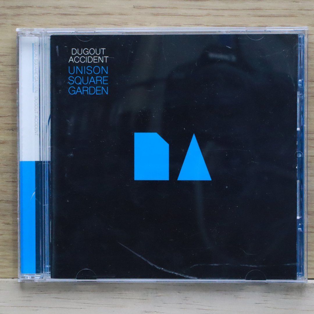 UNISON SQUARE GARDEN DUGOUT ACCIDENT限定新品