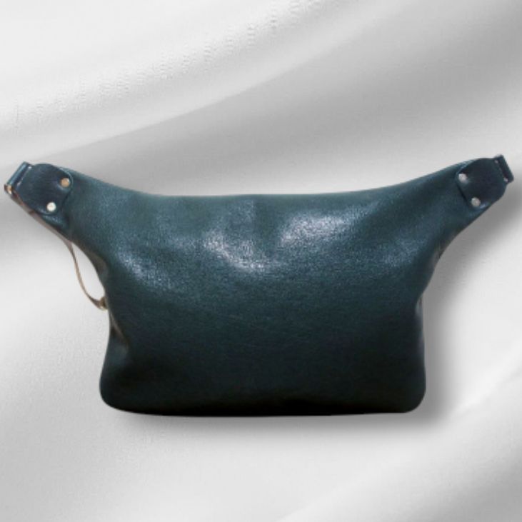 ボディバッグ ヌメ本革