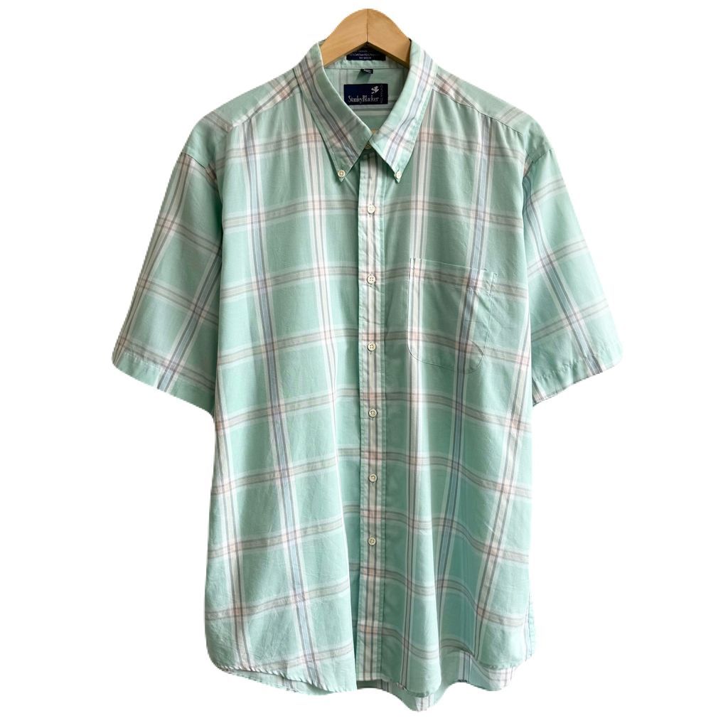 TONAMI バドミントン 半袖シャツ 迷彩柄 新品未使用 メンズ バドミントン 半袖 Tシャツ シャトル柄 XL 45