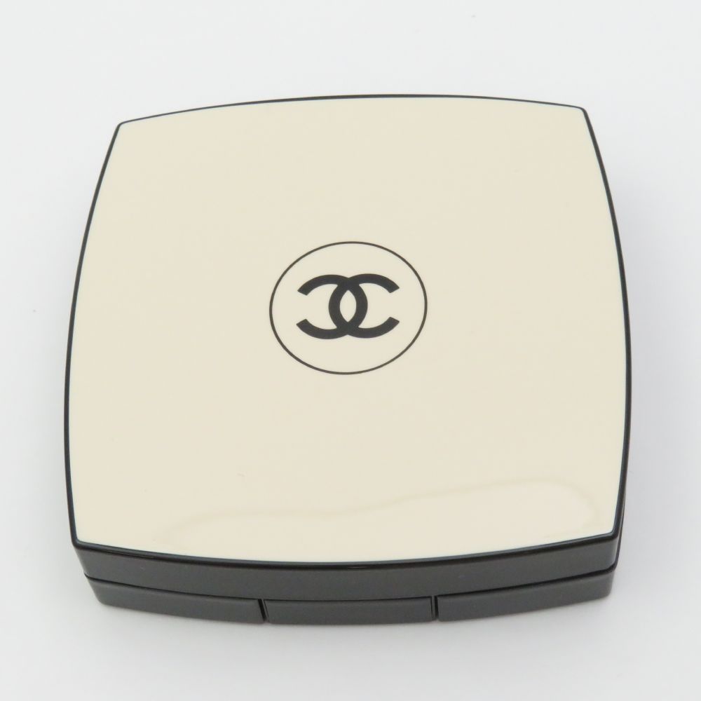 CHANEL シャネル