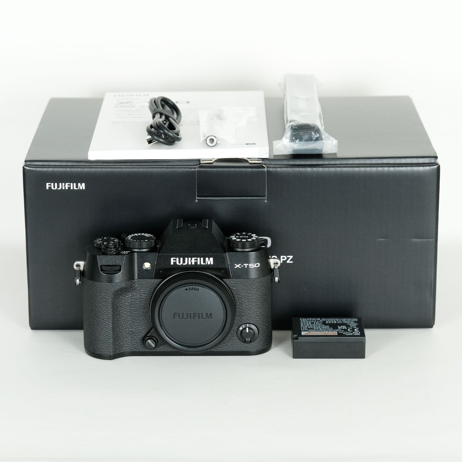 FUJIFILM X-T50[ボディ 【ゴム】 ブラック] / ? 富士フイルムXマウント