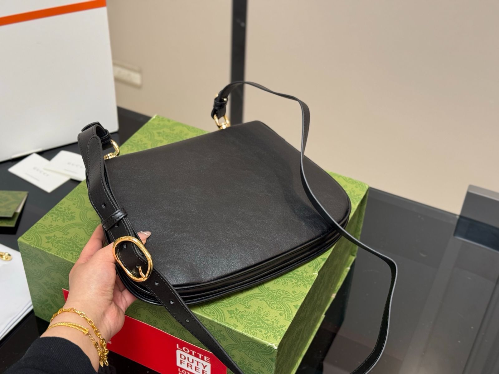 今日特価】Gucci Blondie Shoulder Bag グッチ ブロンディ