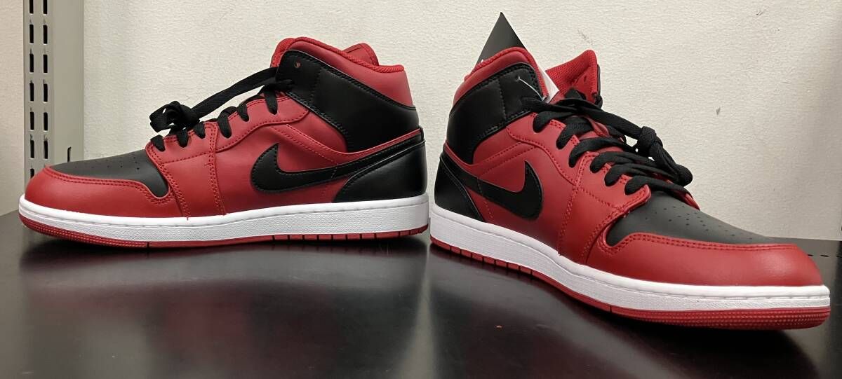 ナイキ　リバースブレッド Nike Air Jordan 1 Mid “Reverse Bred”が国内8月20日に再販 | UP