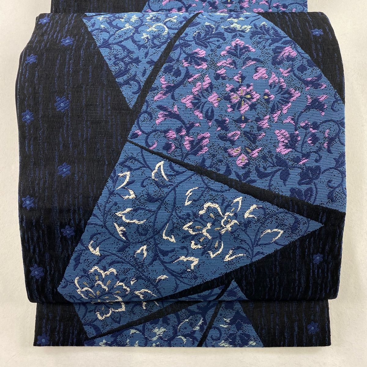 袋帯 名品 花唐草 華文 箔 唐織 藍色 六通 正絹 【中古】 - メルカリ