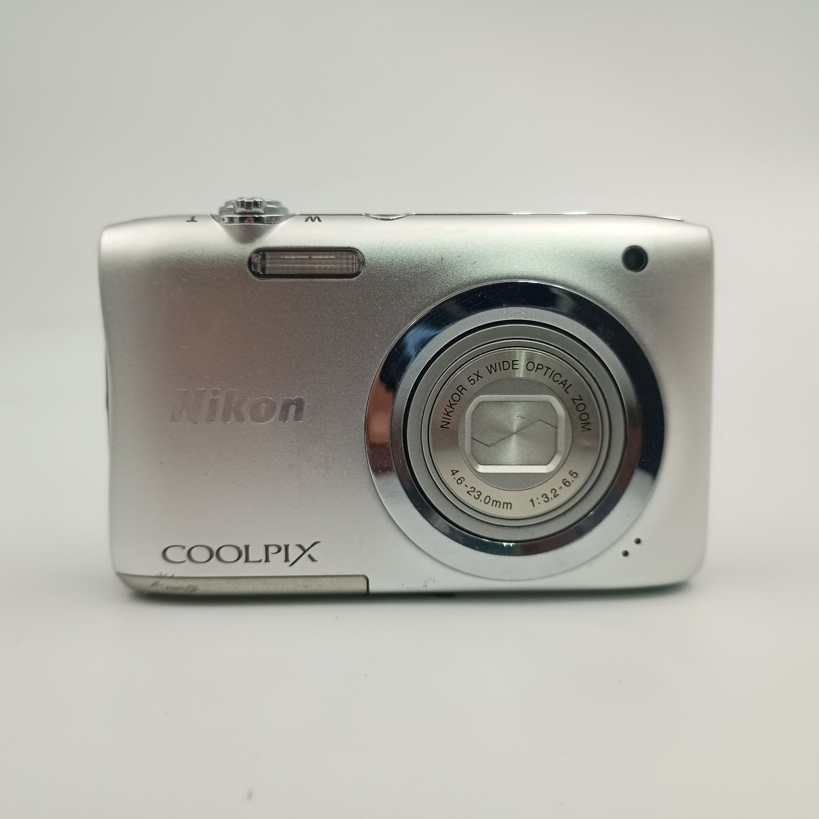 Nikon Coolpix A100 Compact DIGITAL Camera Silver コンパクト