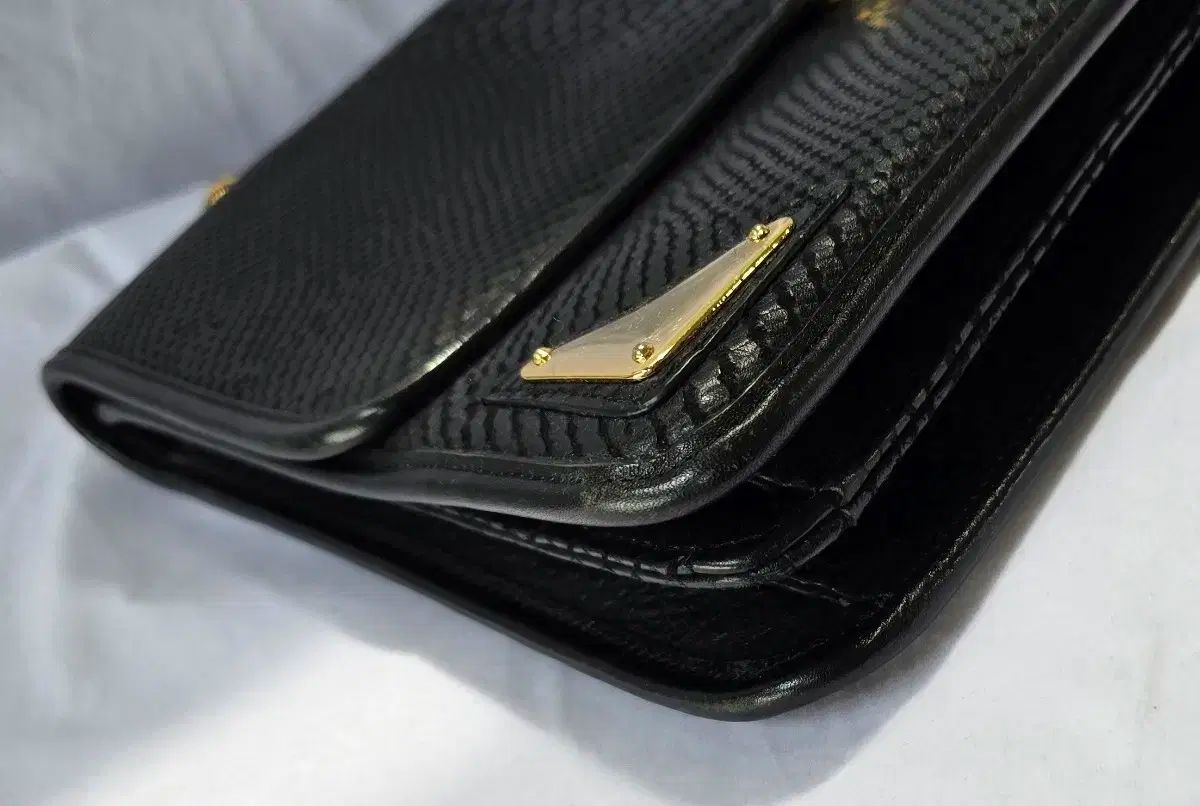 R*K様 ⁉️12650円→5999円値下Metrocity ブラック フラワー METROCITY(メトロシティ) トートバッグ ブラック - メルカリ