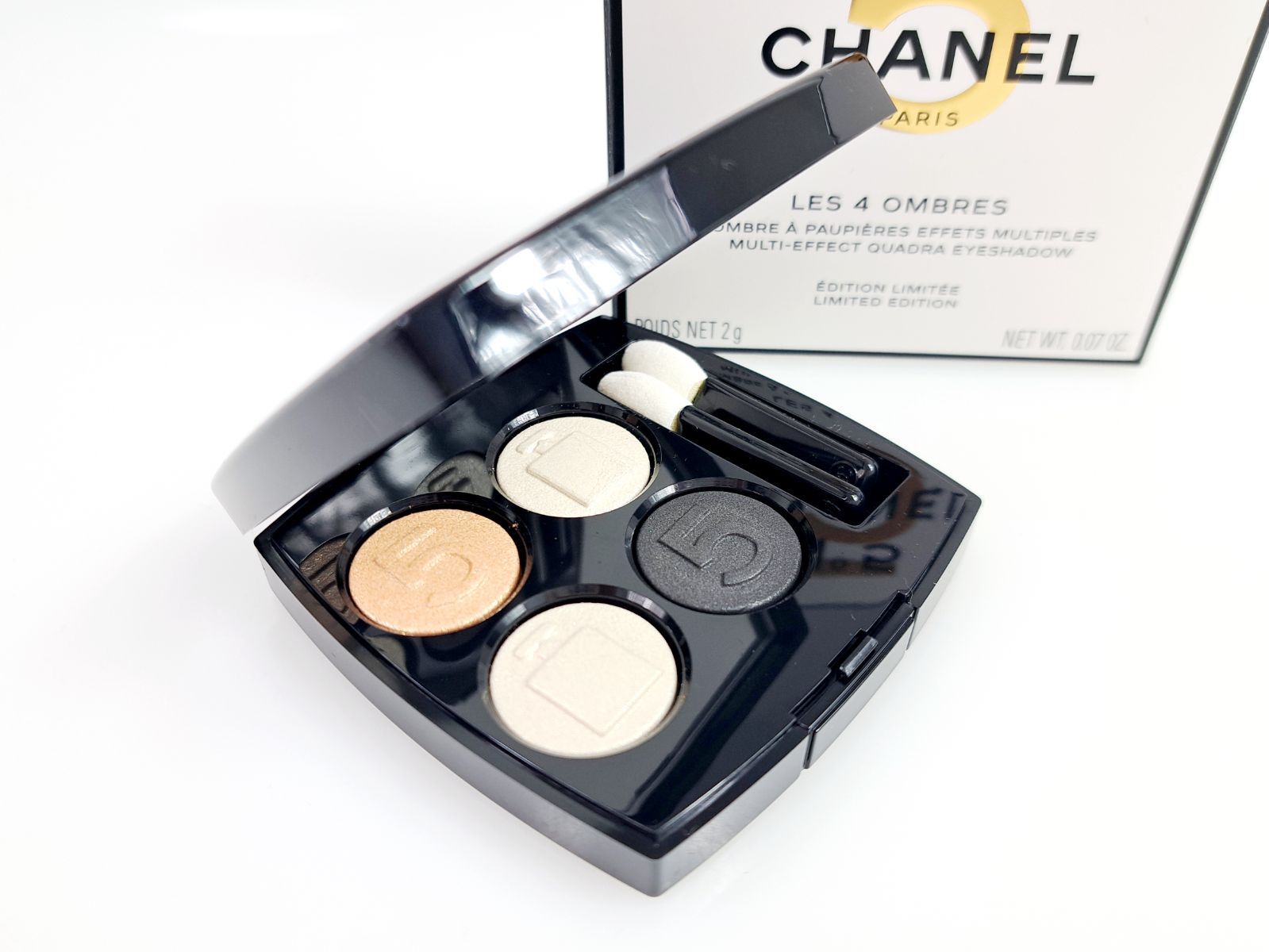 【未使用品】 CHANEL アイシャドウ レ　キャトル オンブル　35 特別限定品】CHANEL シャネル アイシャドウ／レ キャトル