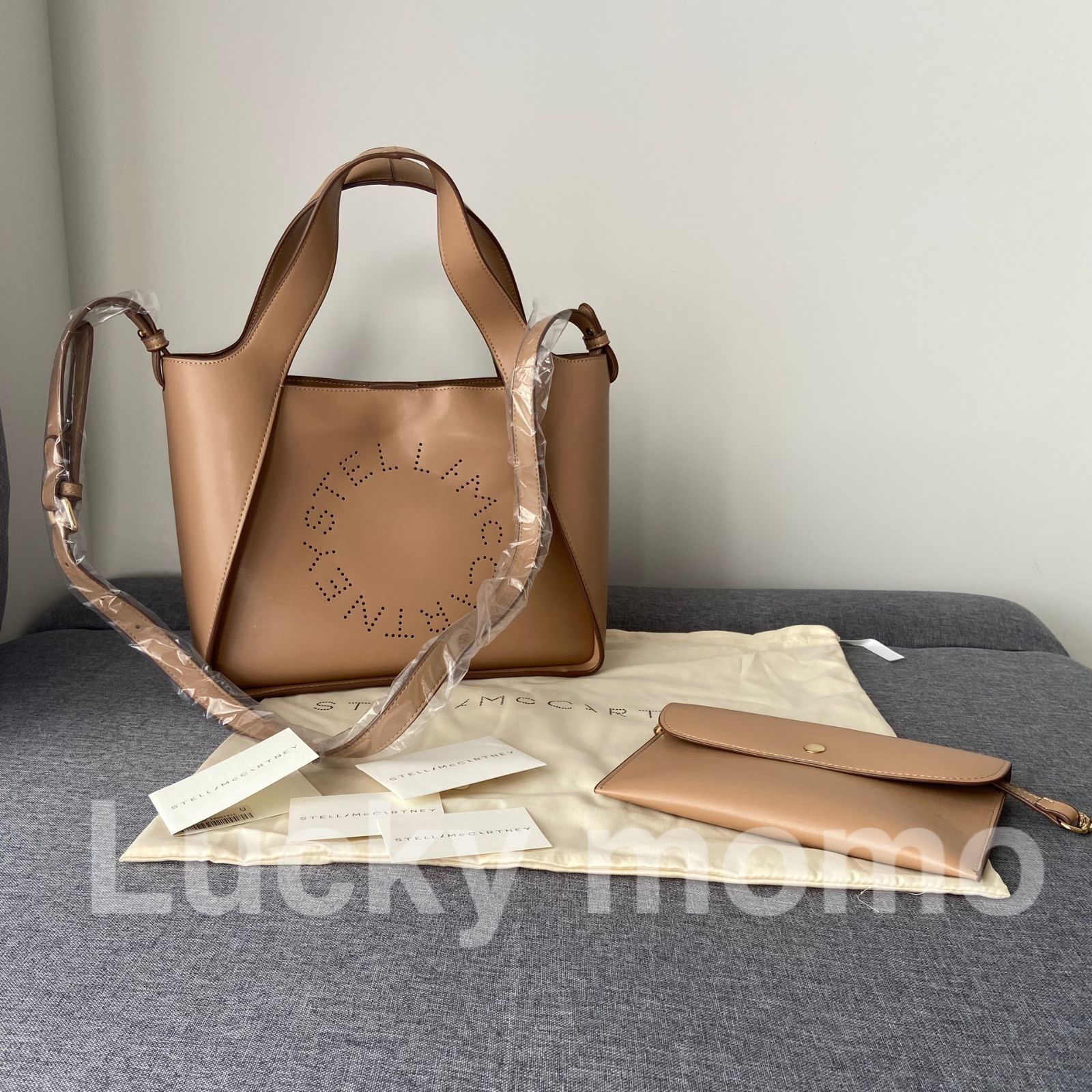 大人気 新品  Stella McCartney Logo ステラマッカートニー パンチングロゴ ロゴトートバッグ ファッション  レディース バッグ  ショルダーバッグ  トートバッグ  ハンドバッグ  キャメル