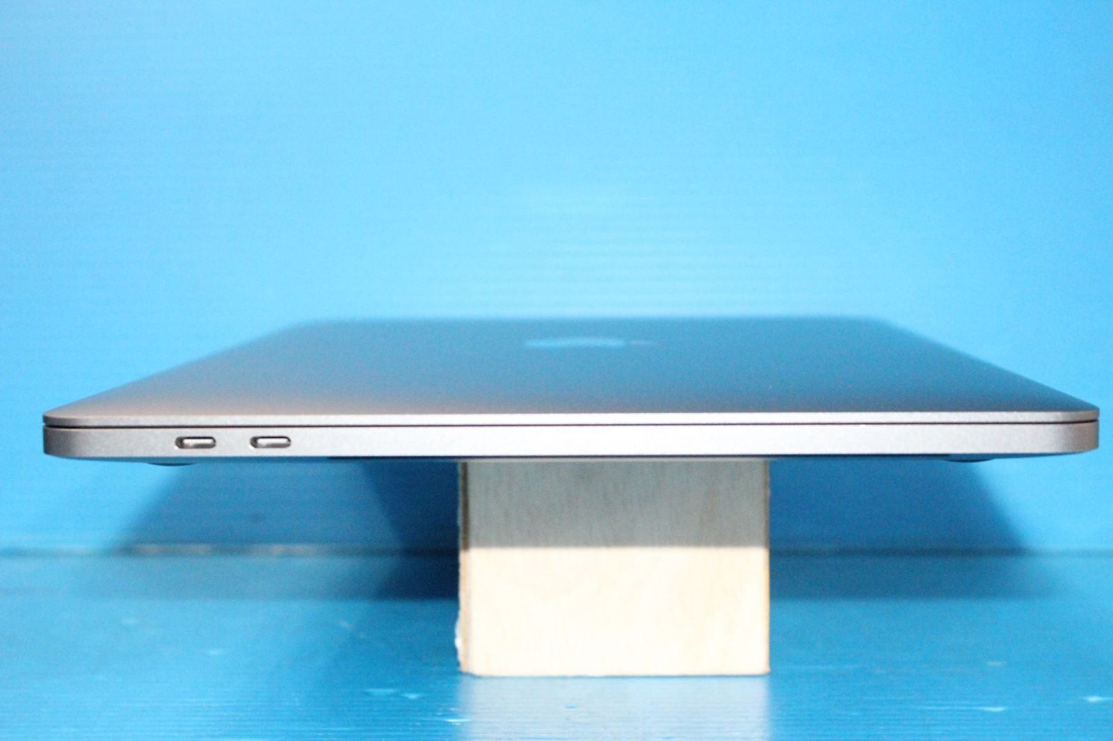□Apple□ MacBook Pro (13-inch, 2018, Four Thunderbolt 3
