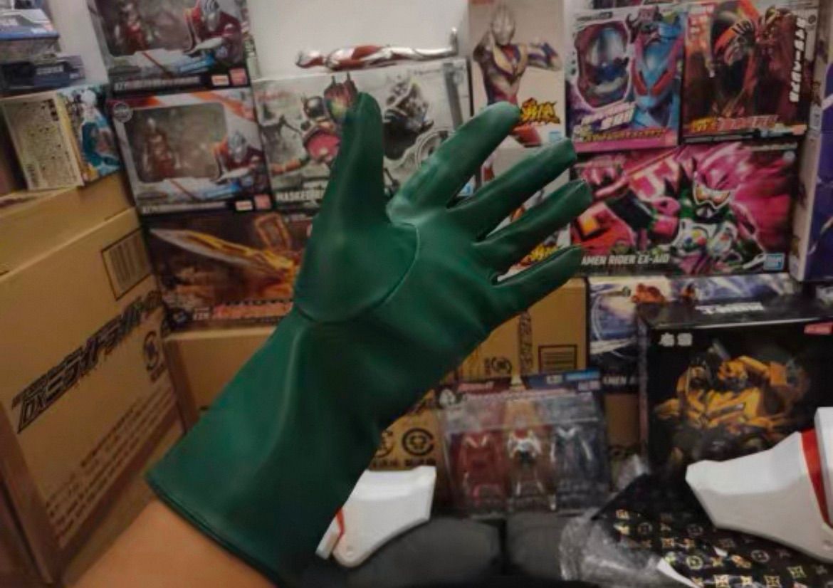 ヒーロー