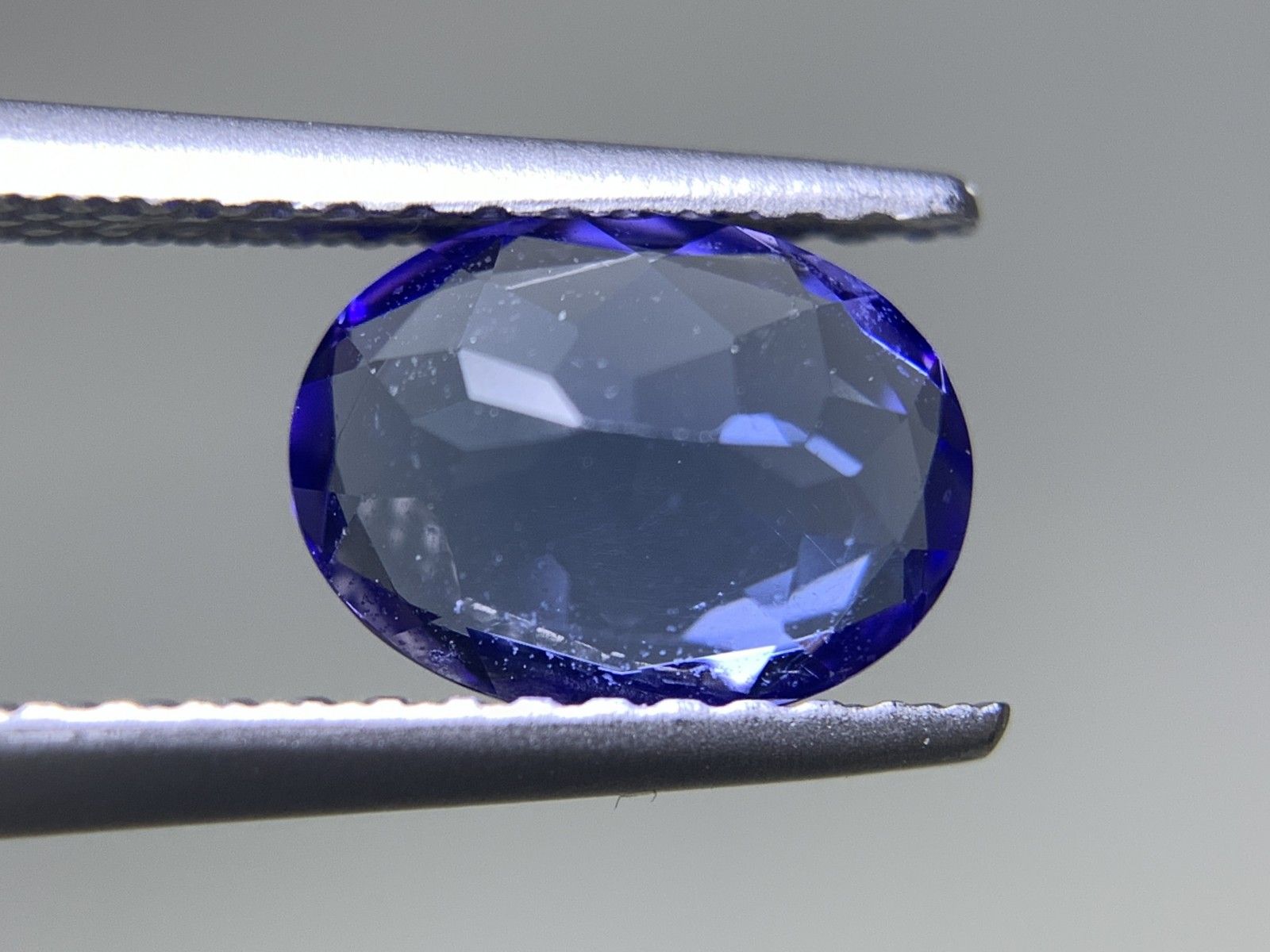 タンザナイト 1.303ct 宝石ソーティング付き 8.0㎜×6.1㎜×3.5㎜ ルース 