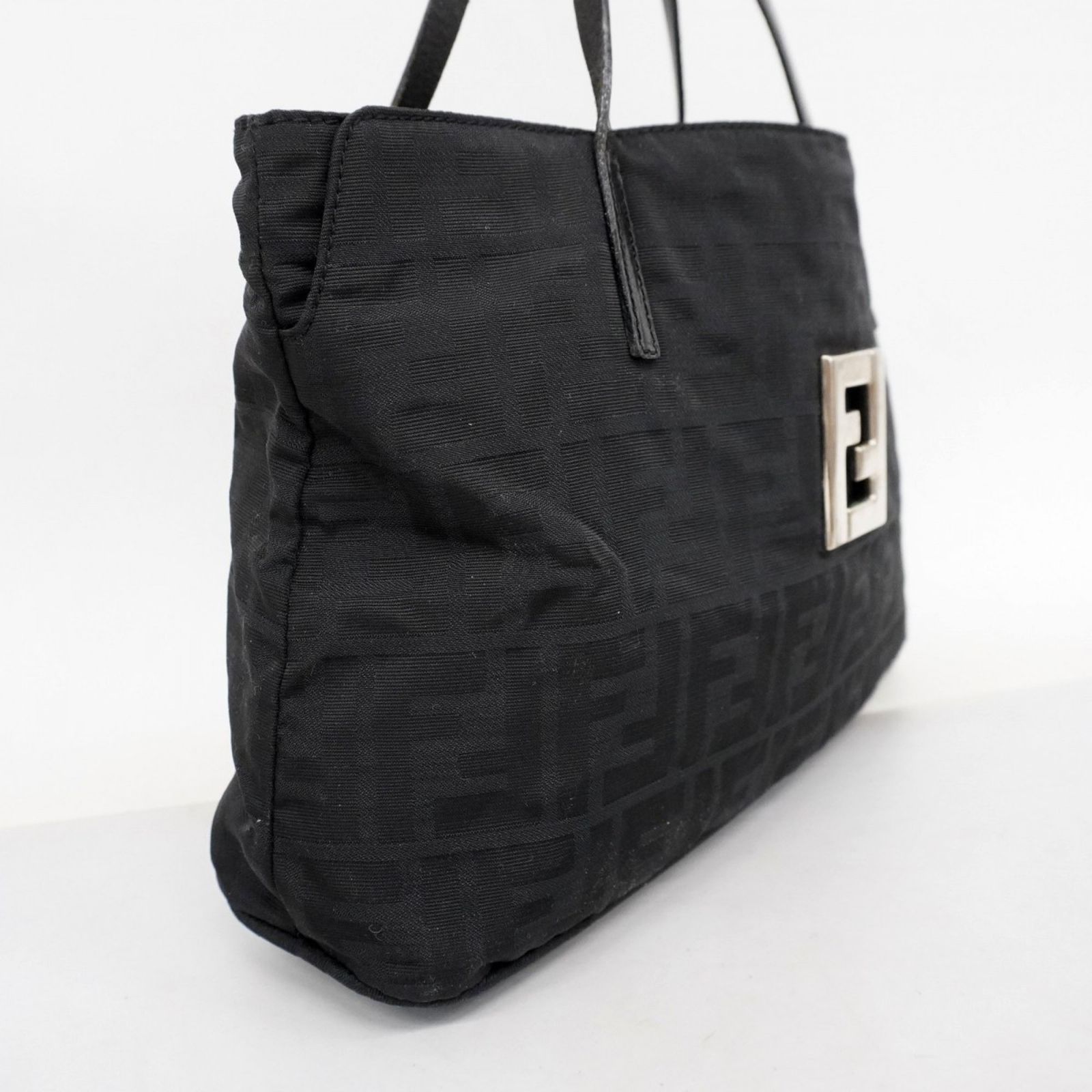 FENDI 黒 ナイロントートバッグ 2025年最新】Yahoo!オークション -「fendi(フェンディ) ブラック