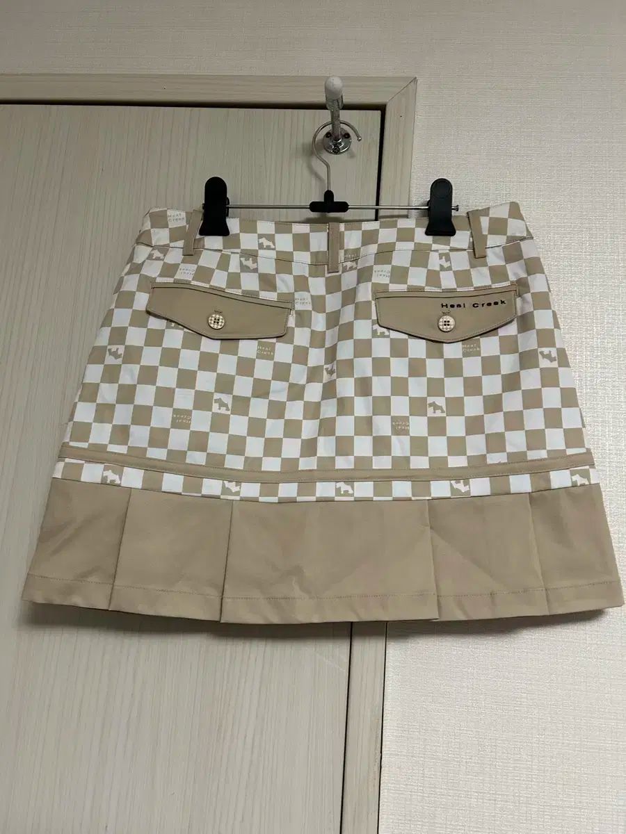 スカート