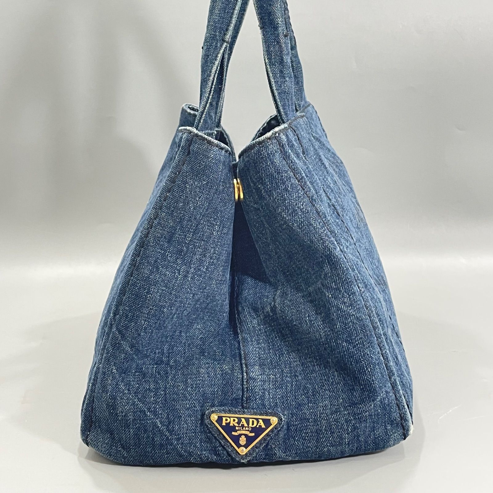 本物保証 美品 PRADA プラダ カナパ デニム トートバッグ 三角プレート Mサイズ 保存袋付 鞄 メ135