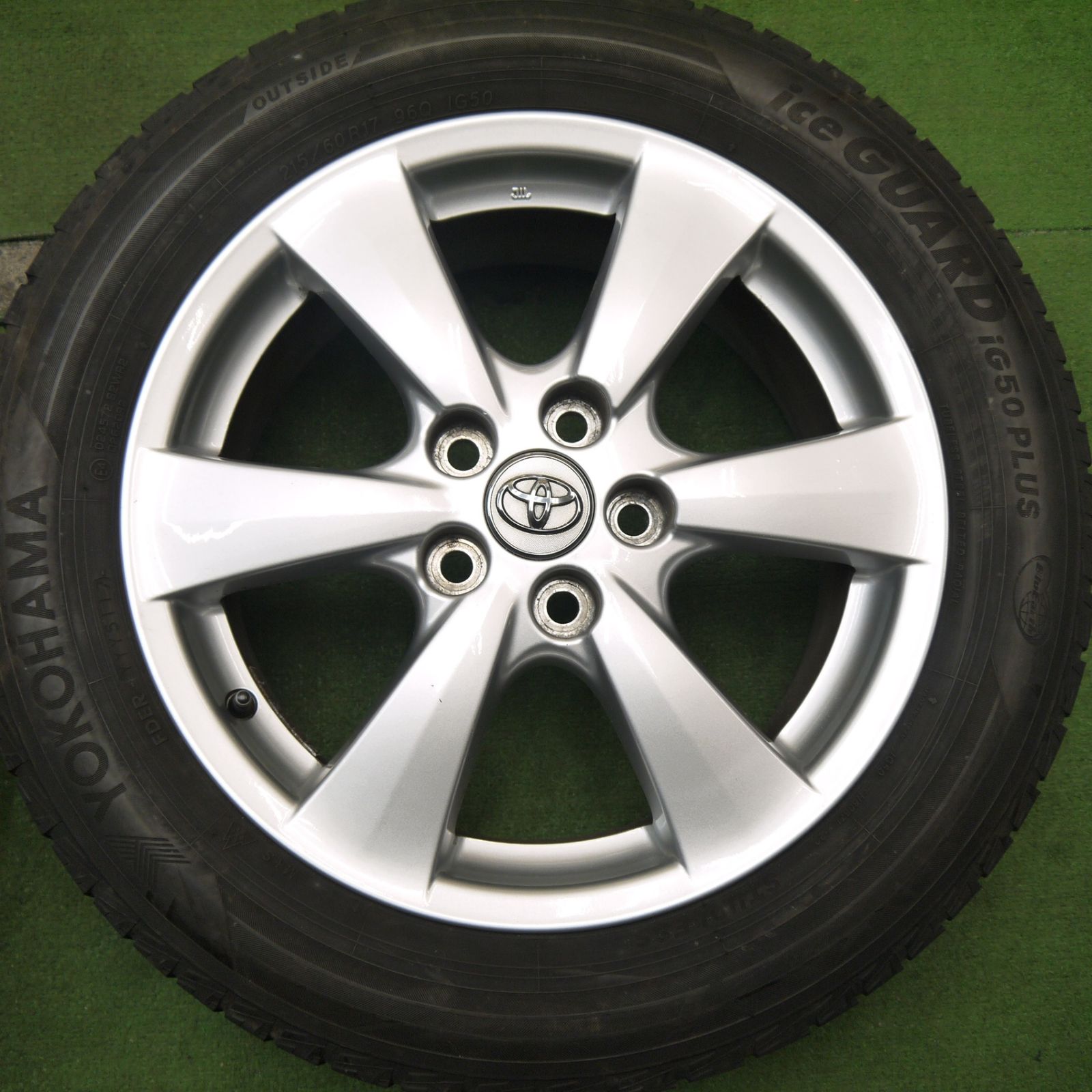 4本価格☆トヨタ エスティマ 純正 215/60R17 スタッドレス ヨコハマ 