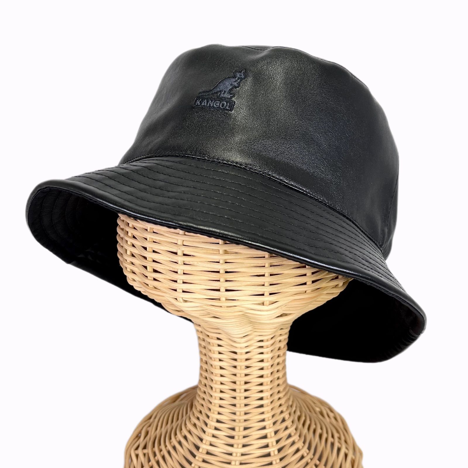 KANGOL レザーバケットハット 同色刺繍 Black XLサイズ - 帽子