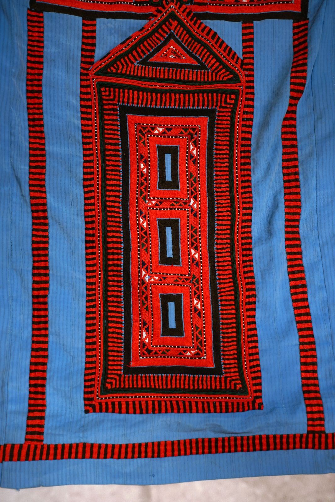 ユーロ 古着 バロチドレス バローチ族 民族衣装 刺繍 ユーロ 古着 バロチドレス バローチ族 民族衣装 刺繍 刺繍バロチドレス