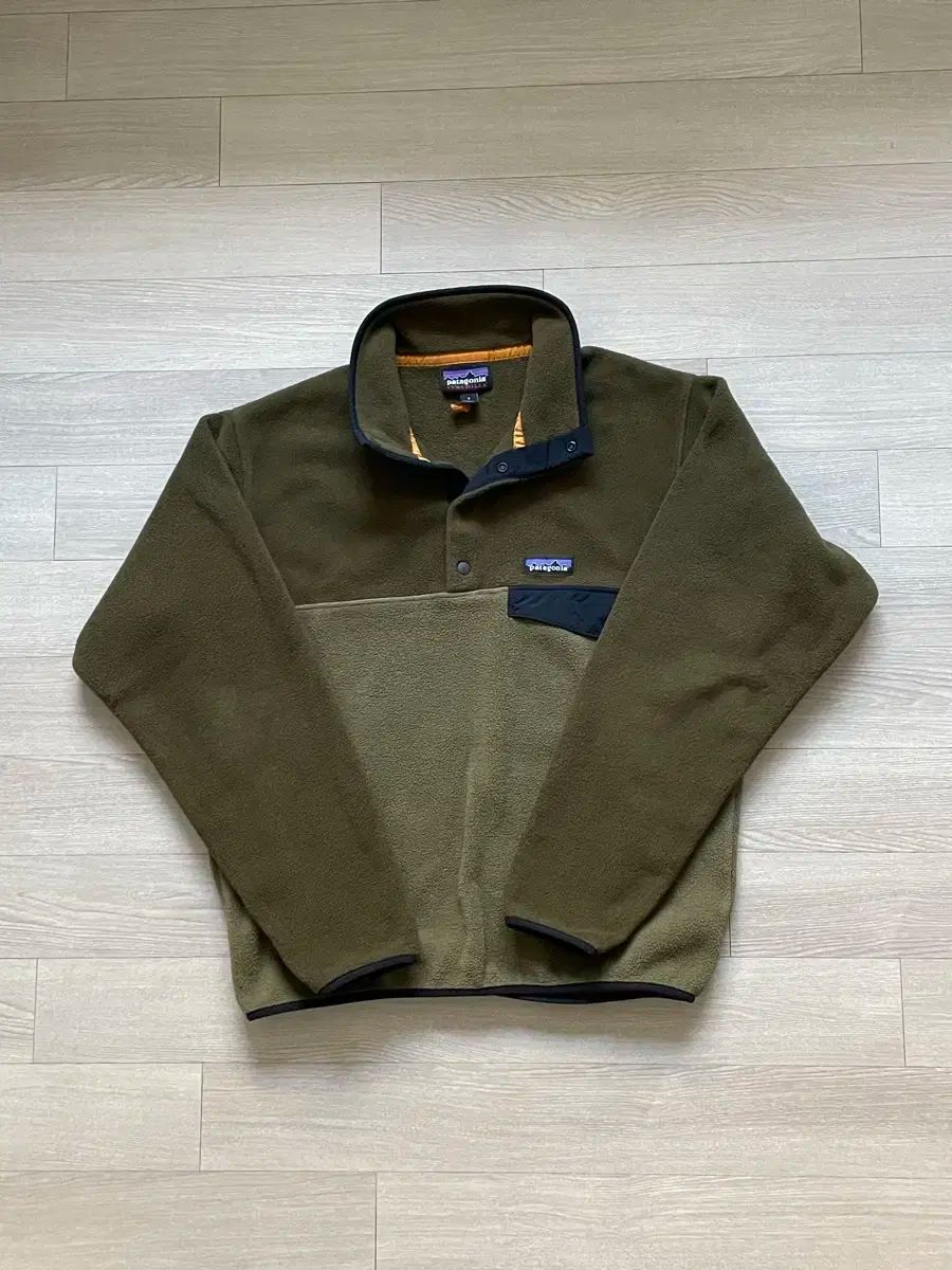 フェンディ レザージャケット ダブルライダース ピンクベージュ 羊革