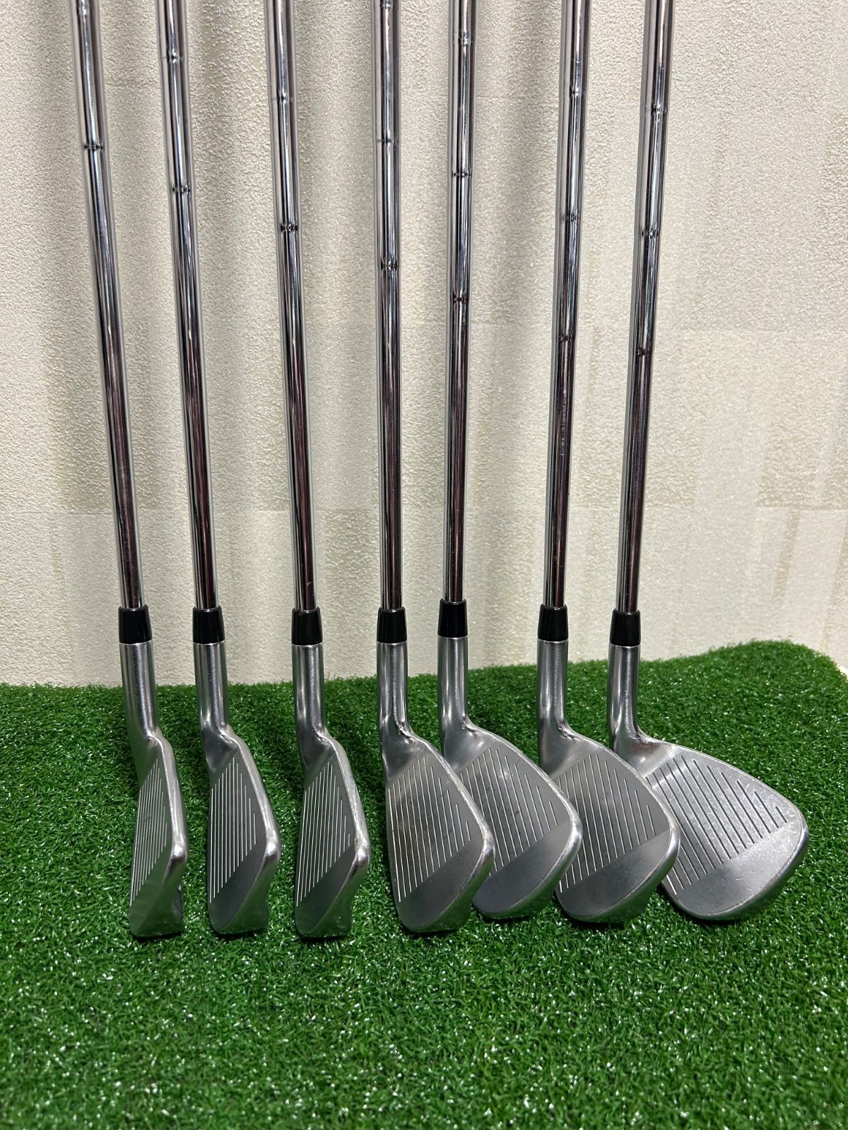 スリクソン Z785 アウトレット アイアン 7本セット（4I～Pw）DG X100