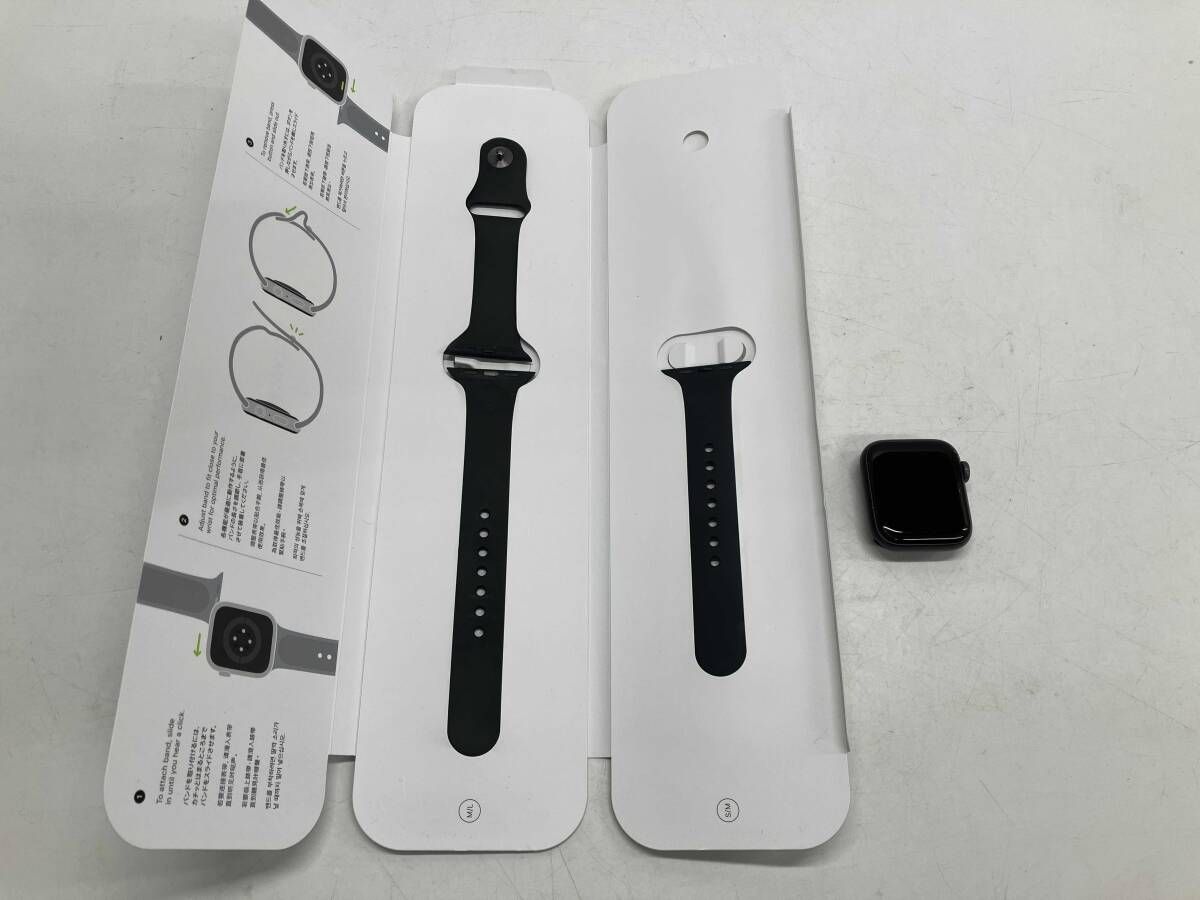 Apple アップルウォッチMKQ13J A SE 40mm GPS スマートウォッチ