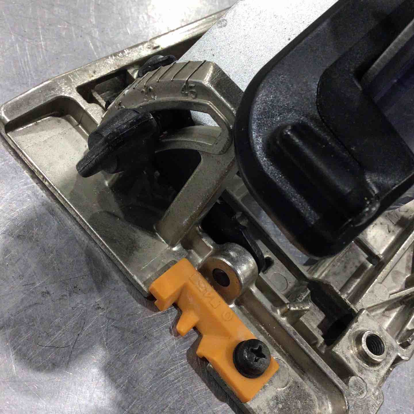 makita 防じん丸のこ