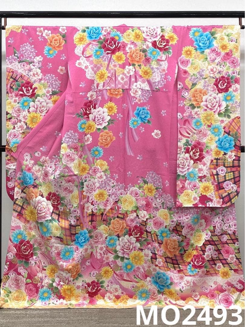 ブランド振袖 ISABELLA 銀通し 刺繍 金彩 ストーン 身丈168cm