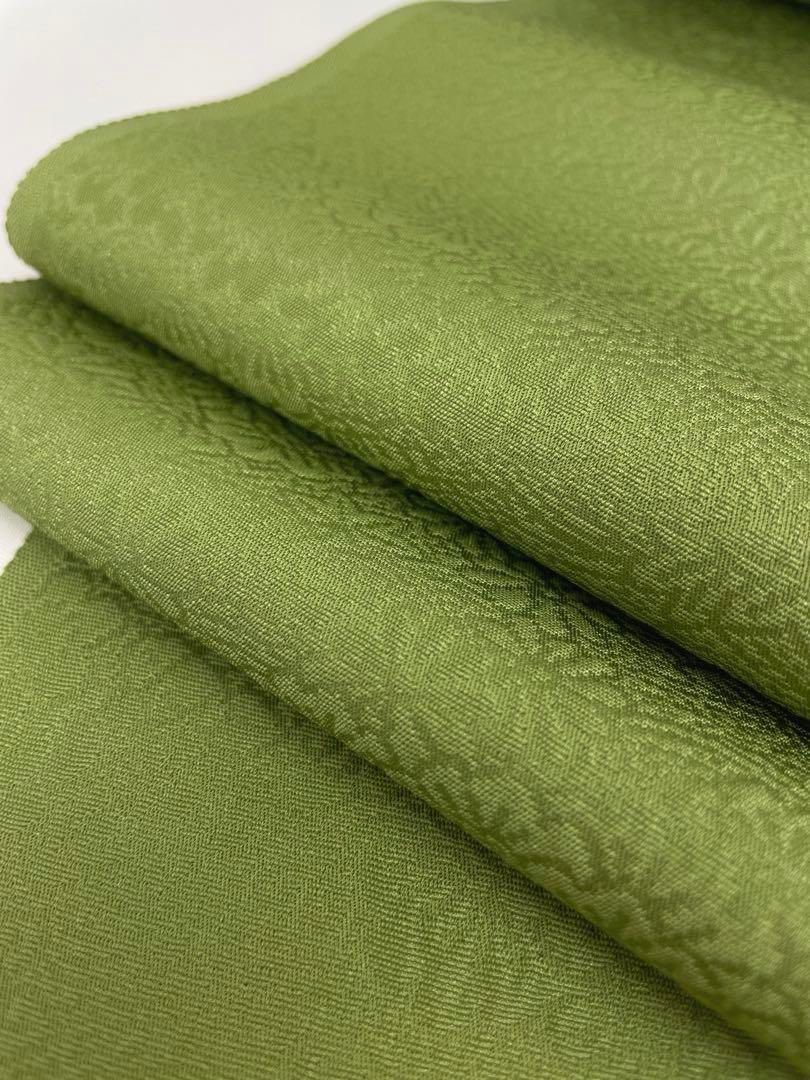 色無地 紋意匠 堅牢染 加賀彩り 八掛付き 草色 正絹 反物 - メルカリ